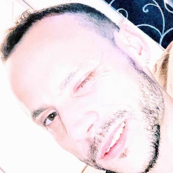 Meet your Posher, Bobby - Picture 1 of 1